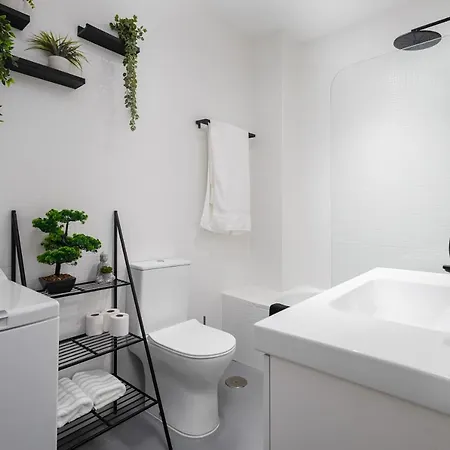 Central Studio Apartment アパート *