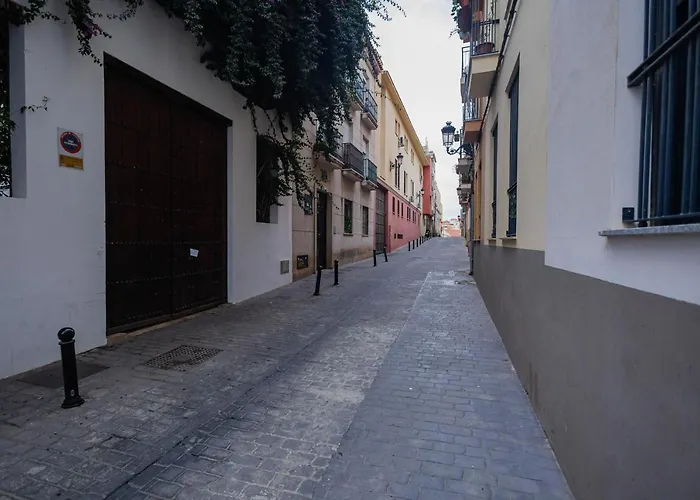 Central Studio Apartment